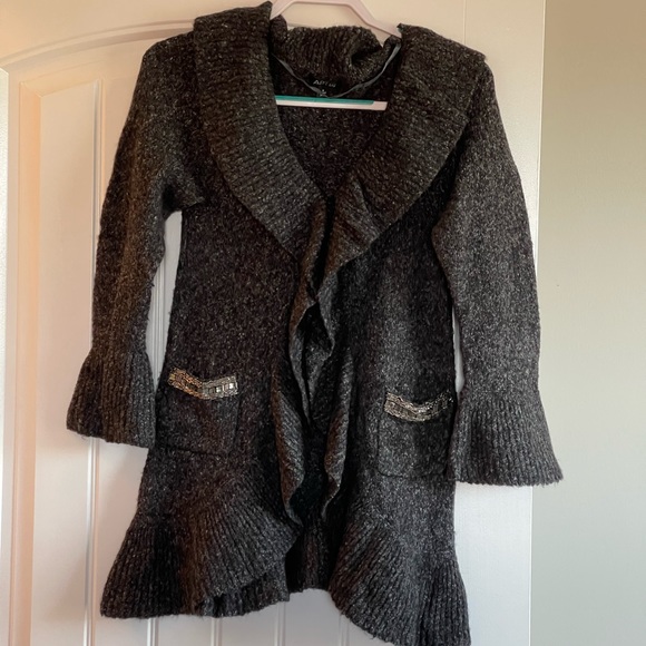 APT. 9 Women's Gray Cardigan Sweater Top Wool Ruffle Rhinestone Pockets, Sz S - Picture 4 of 16